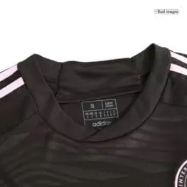 a close up of a black shirt