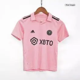 a pink shirt on a swinger