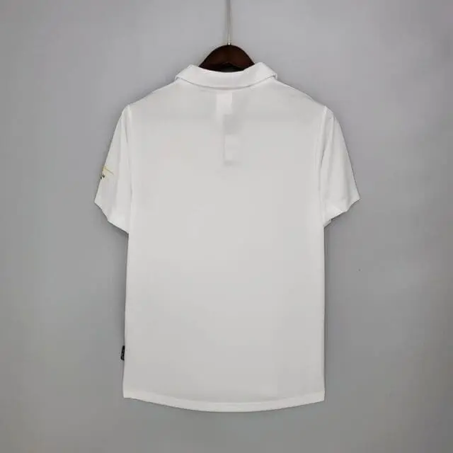 a white shirt on a wall