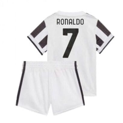 Детская форма Роналду Ювентус 2021-2022