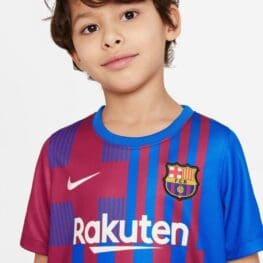 Детская футбольная форма Барселона 2021-2022 с гетрами