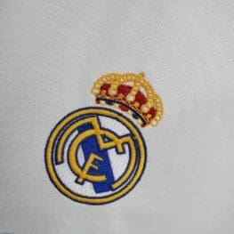 Футбольная форма Реал Мадрид 2021-2022 с именем и номером