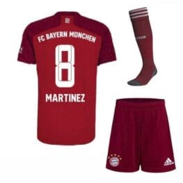 Футбольная форма Мартинес 8 Бавария Мюнхен 2021-2022 с гетрами