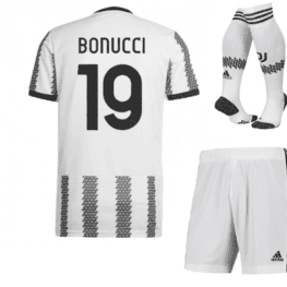 Детская футбольная форма Ювентус Бонуччи 2023 с гетрами