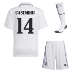 Детская футбольная форма Каземиро Реал Мадрид 2023 года с гетрами
