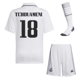 Детская футбольная форма Тчуамени Реал Мадрид 2023 года с гетрами