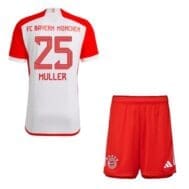 Футбольная форма Мюллер Бавария 2023-2024 год
