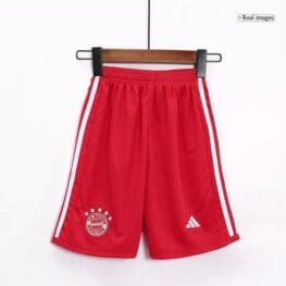 a red shorts on a swinger