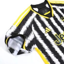 a black and yellow striped jersey