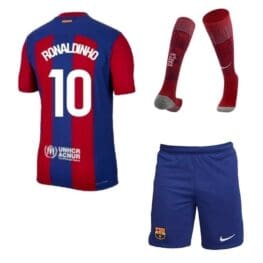 Детская футбольная форма Роналдиньо Барселона 2024 с гетрами