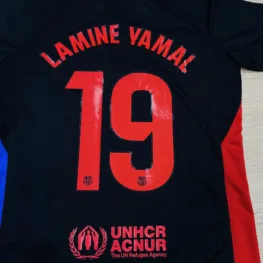 Чёрная футболка Ламин Ямаль